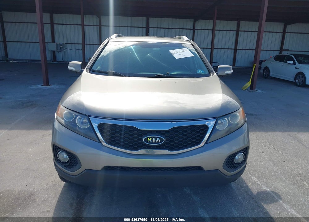 2013 KIA SORENTO VIN: 5XYKUDA60DG397944