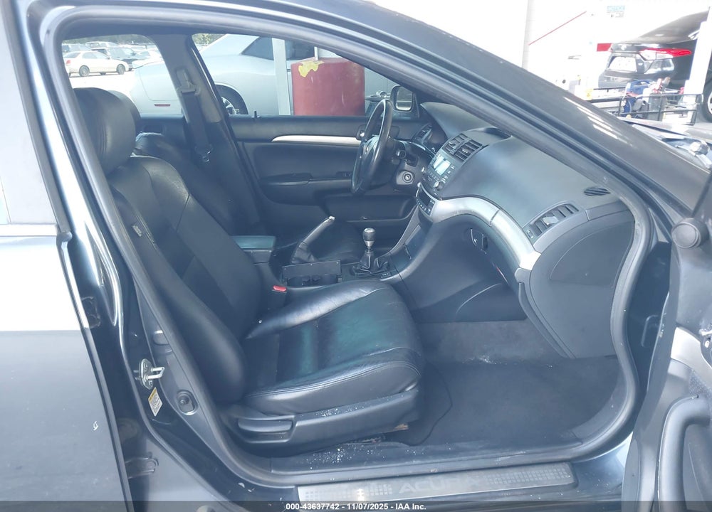 2004 ACURA TSX VIN: JH4CL95864C000921