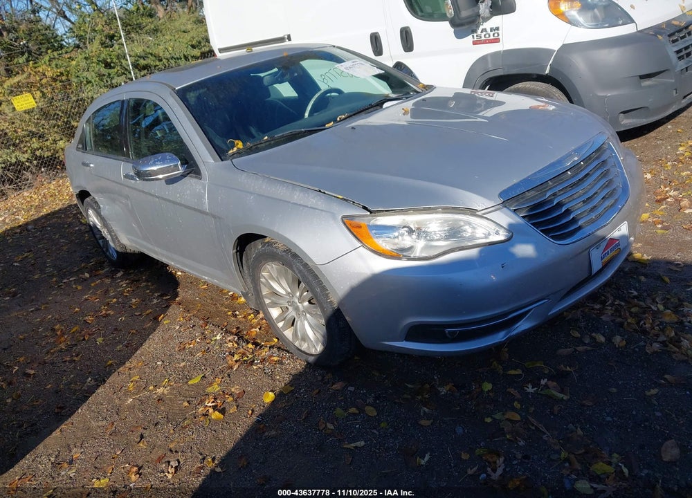 2011 CHRYSLER 200 LIMITED VIN: 1C3BC2FB1BN533750