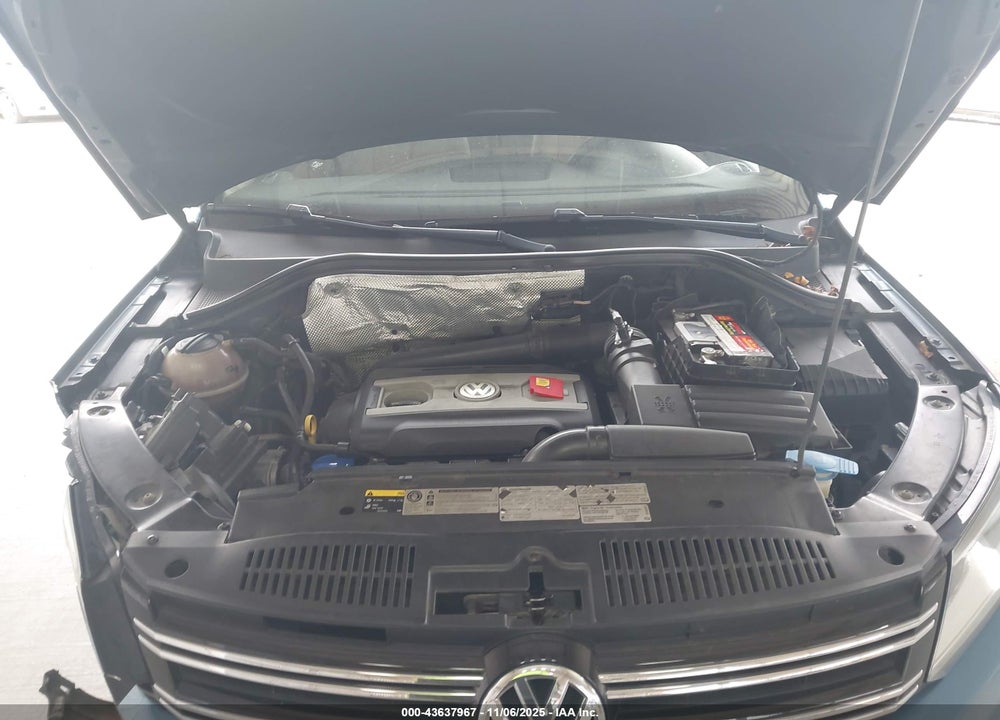2017 VOLKSWAGEN TIGUAN 2.0T S VIN: WVGBV7AX7HW513149