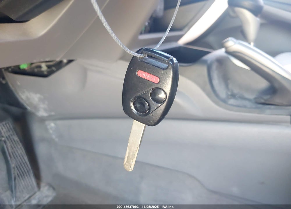 2010 HONDA CIVIC LX VIN: 2HGFA1F55AH580778
