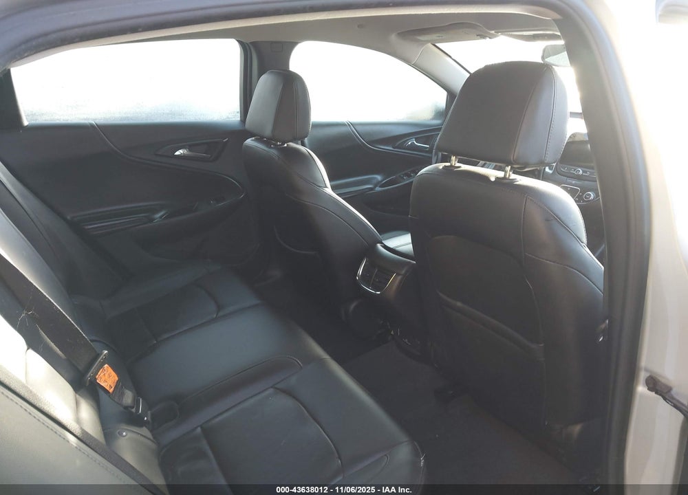 2016 CHEVROLET MALIBU VIN: 1G1ZE5ST4GF353211