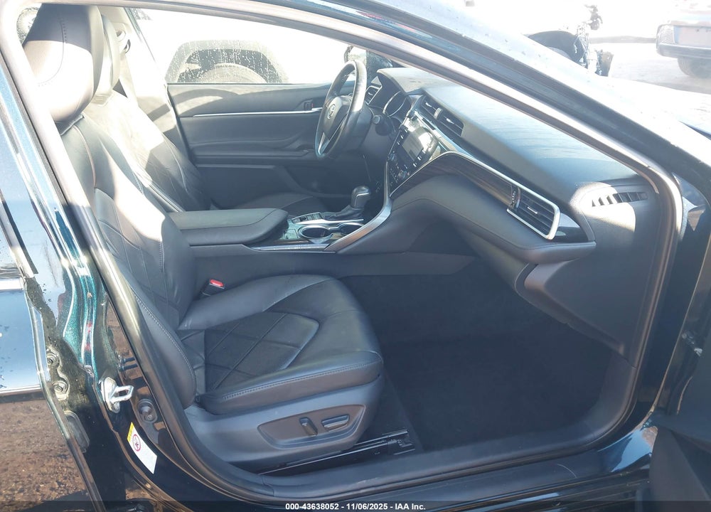 2018 TOYOTA CAMRY XLE V6 VIN: 4T1BZ1HK5JU502955