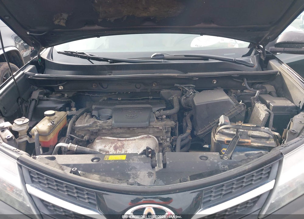 2014 TOYOTA RAV4 XLE VIN: 2T3RFREVXEW181321