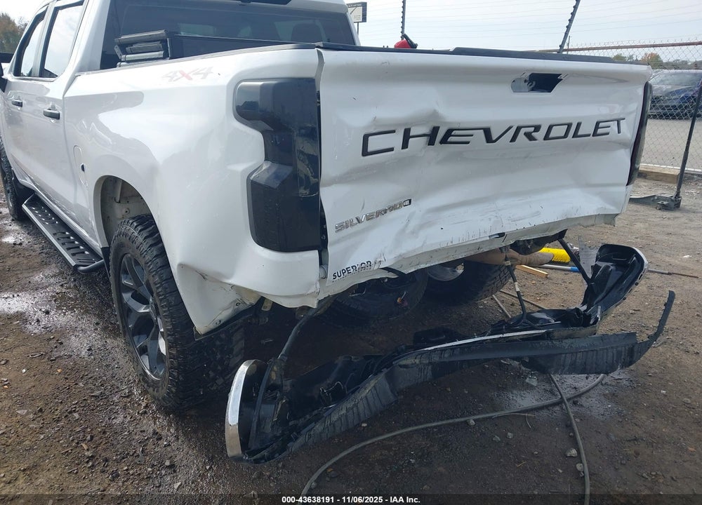 2024 CHEVROLET SILVERADO 1500 4WD  SHORT BED WT VIN: 1GCPDAEK2RZ313059