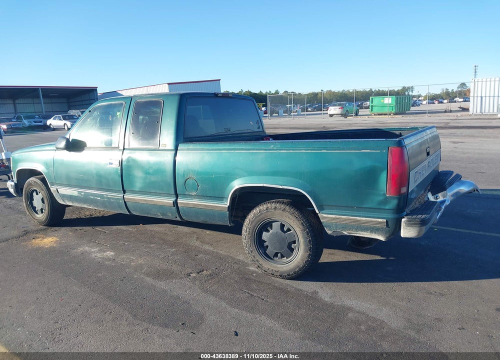 1997 CHEVROLET C1500 FLEETSIDE VIN: 2GCEC19R5V1201831