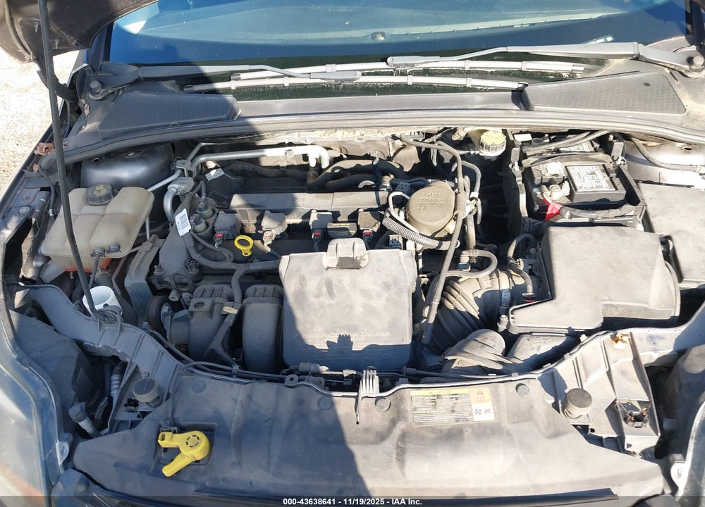 2014 FORD FOCUS TITANIUM VIN: 1FADP3J22EL136933
