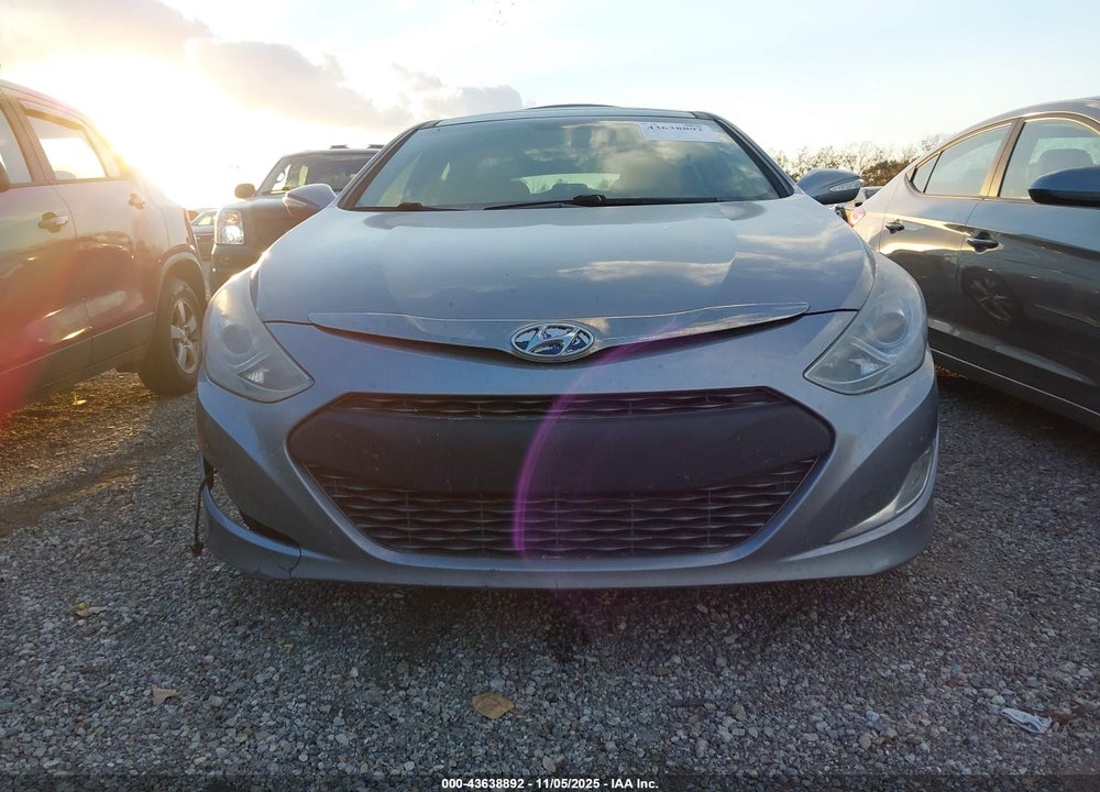 2015 HYUNDAI SONATA VIN: KMHEC4A46FA129414