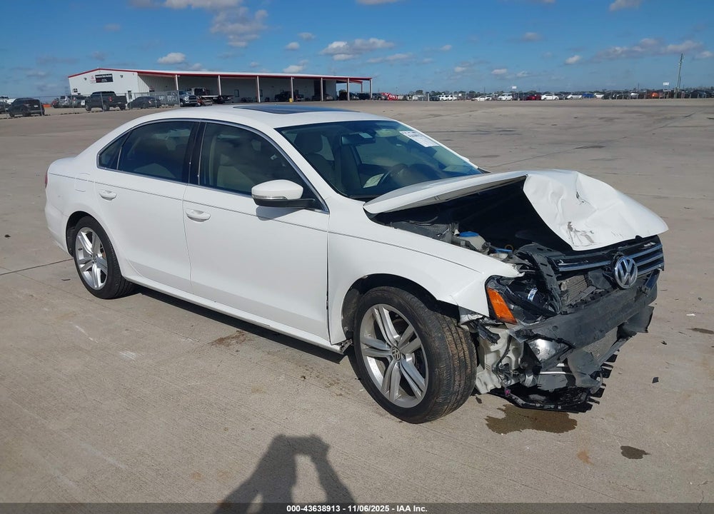 2014 VOLKSWAGEN PASSAT 1.8T SE VIN: 1VWBS7A35EC116334