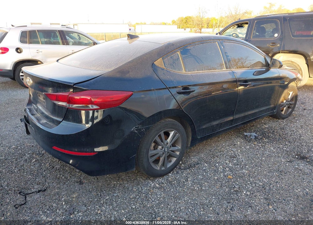 2018 HYUNDAI ELANTRA SEL VIN: 5NPD84LF7JH236036