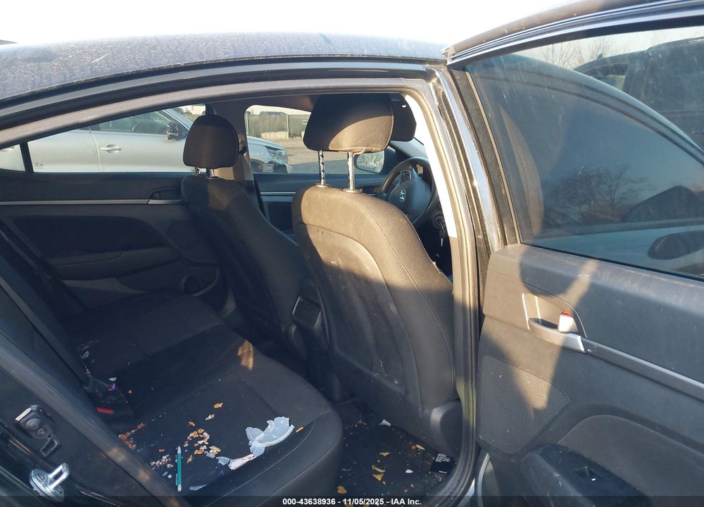 2018 HYUNDAI ELANTRA SEL VIN: 5NPD84LF7JH236036