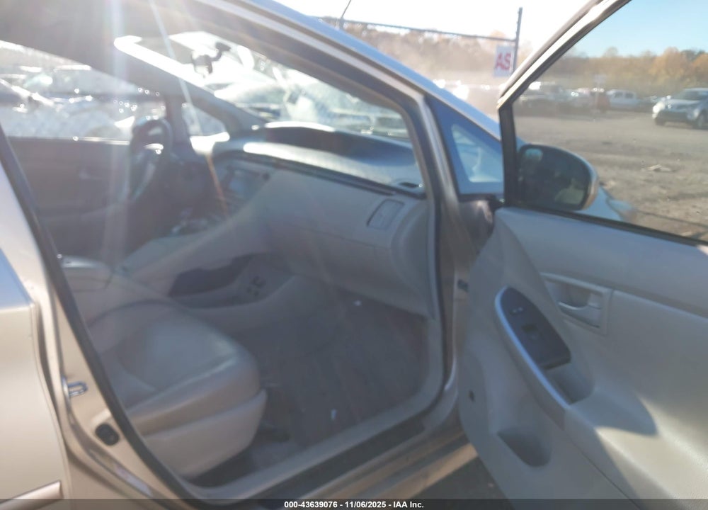 2011 TOYOTA PRIUS VIN: JTDKN3DU2B0259729