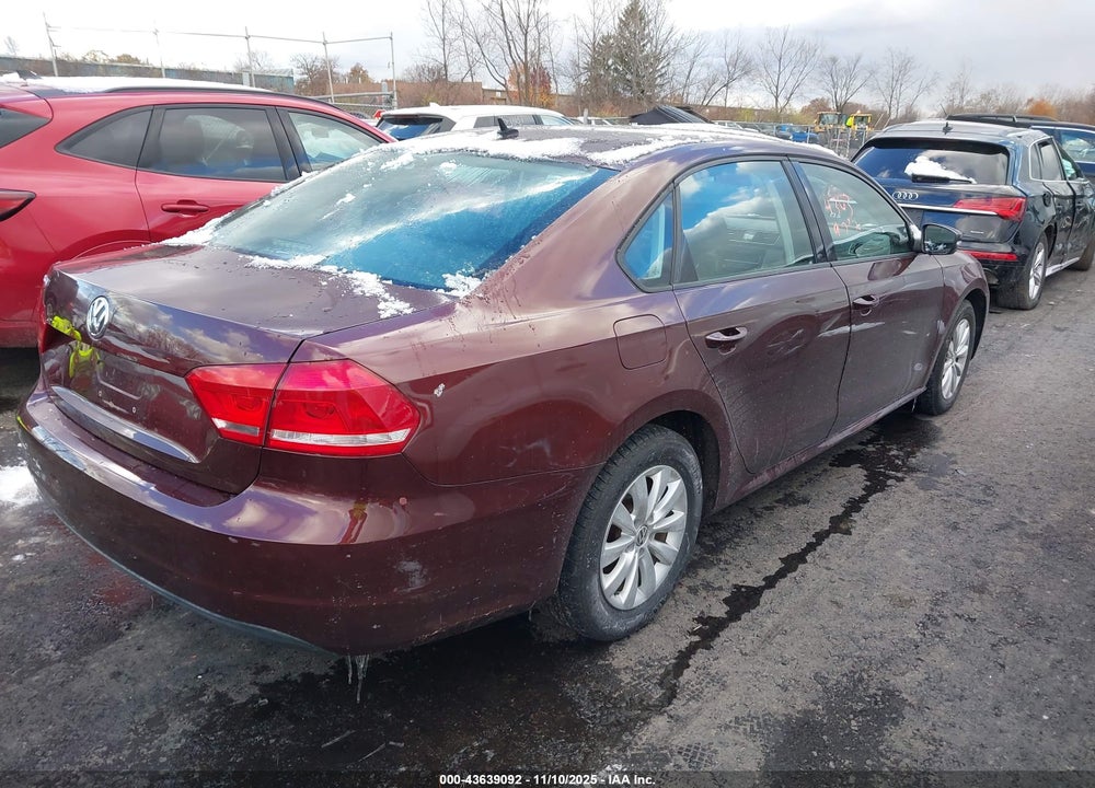 2013 VOLKSWAGEN PASSAT VIN: 1VWAH7A31DC027479