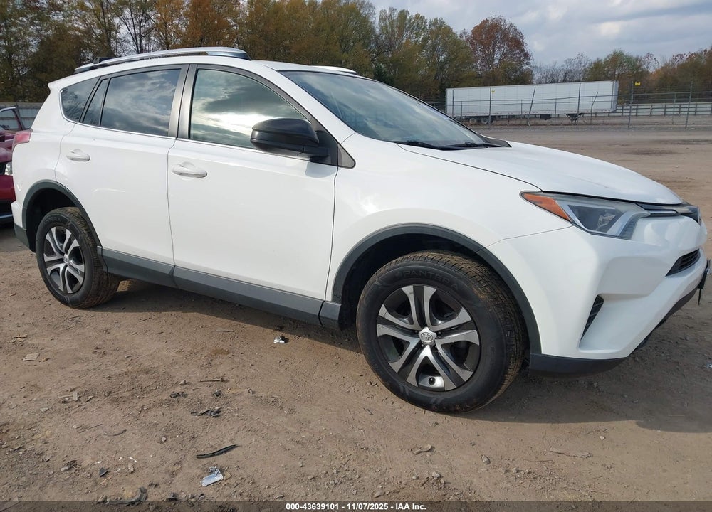 2016 TOYOTA RAV4 LE VIN: JTMZFREVXGJ091488