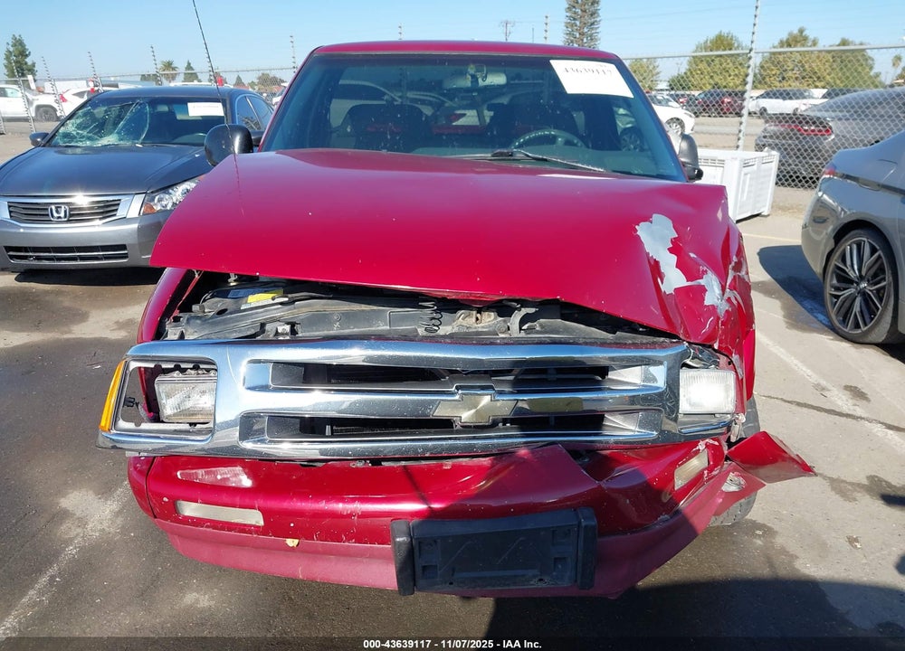 1996 CHEVROLET S TRUCK S10 VIN: 1GCCS1444TK232409