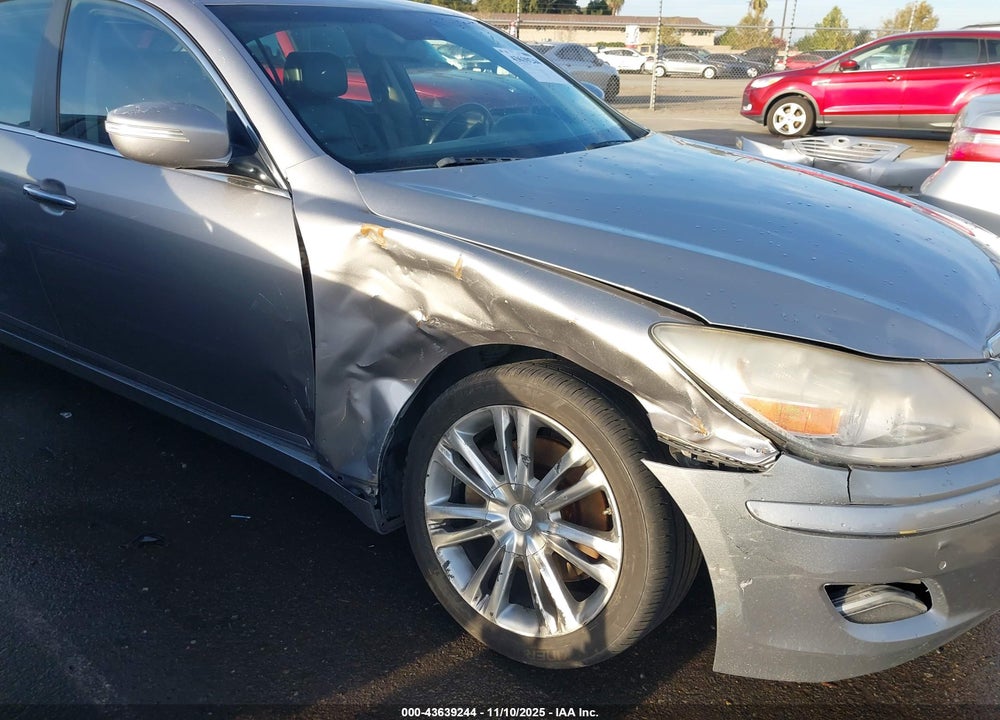 2010 HYUNDAI GENESIS VIN: KMHGC4DE7AU081149