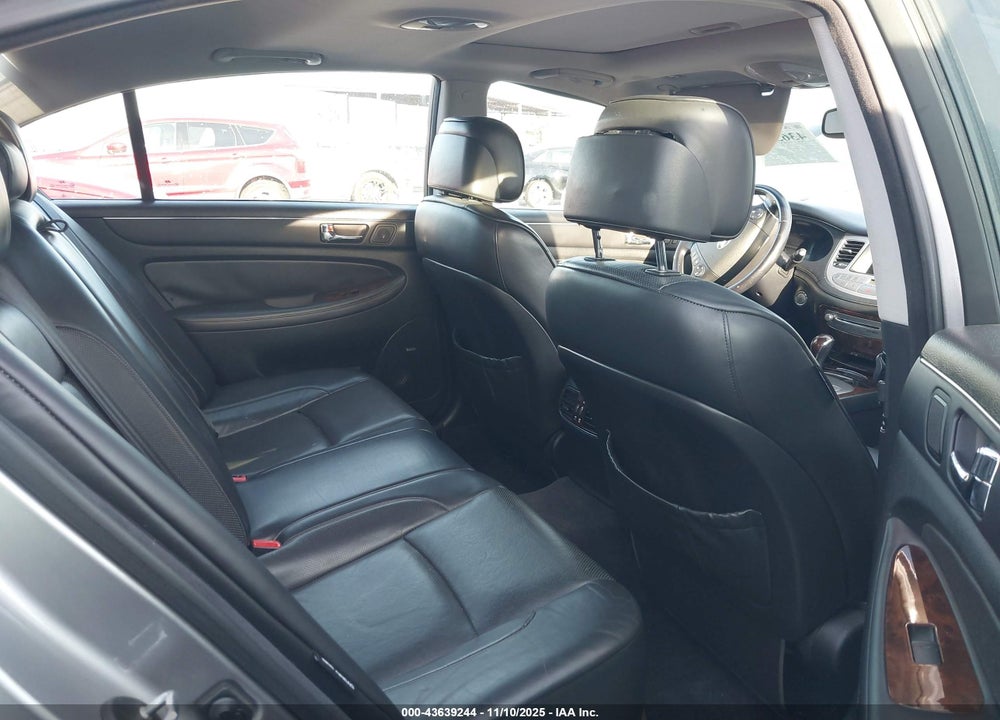 2010 HYUNDAI GENESIS VIN: KMHGC4DE7AU081149
