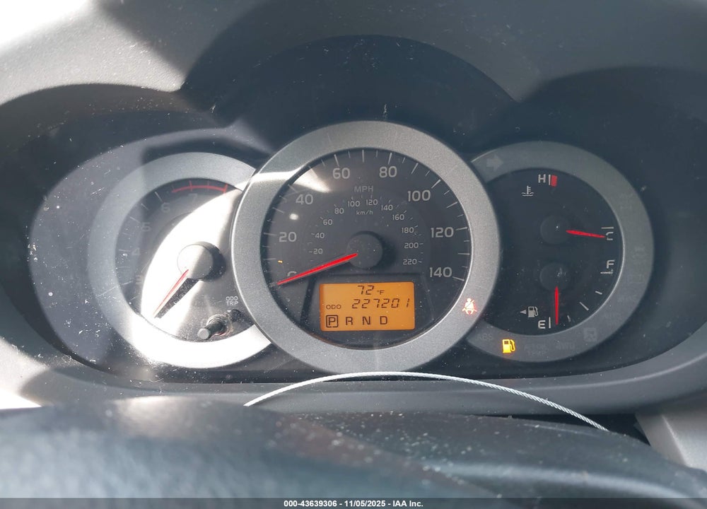 2011 TOYOTA RAV4 VIN: 2T3BF4DV5BW100680