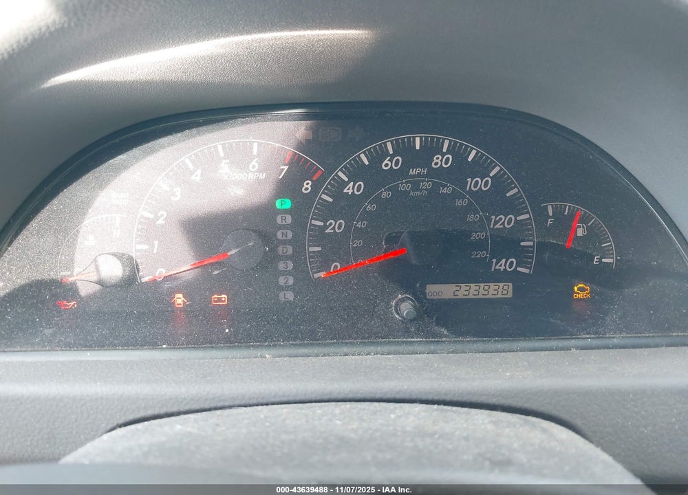 2005 TOYOTA CAMRY LE VIN: 4T1BE32K55U959139