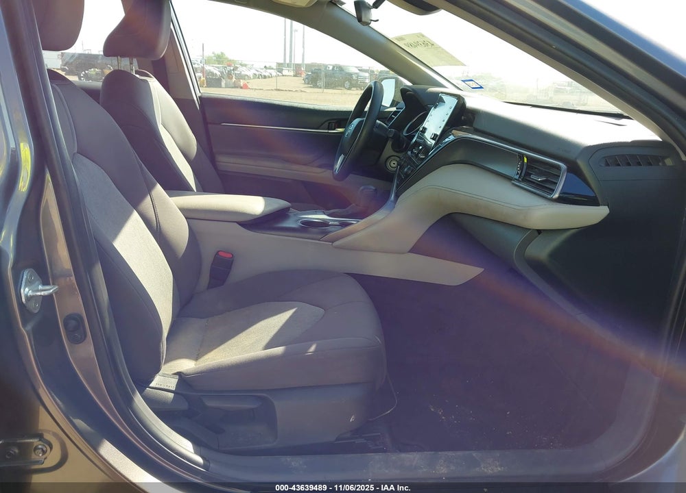 2022 TOYOTA CAMRY LE VIN: 4T1C11AK1NU628709