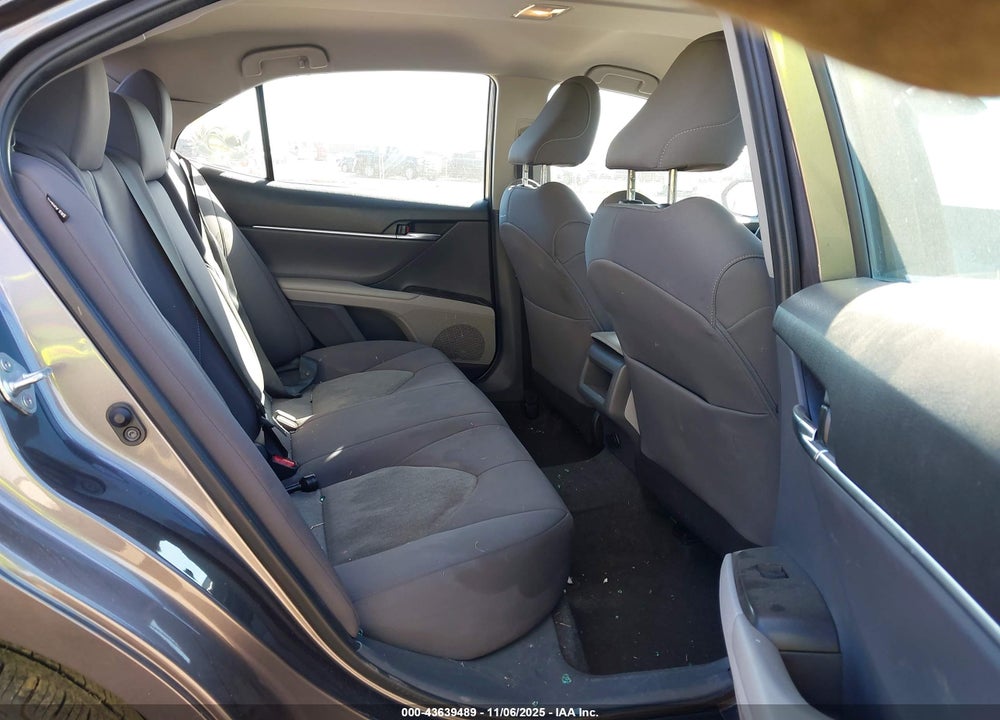 2022 TOYOTA CAMRY LE VIN: 4T1C11AK1NU628709