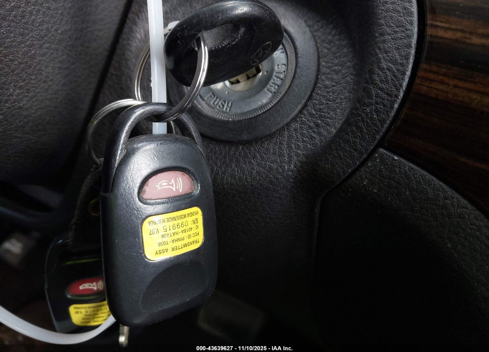 2010 HYUNDAI SANTA FE VIN: 5NMSK4AG0AH388614