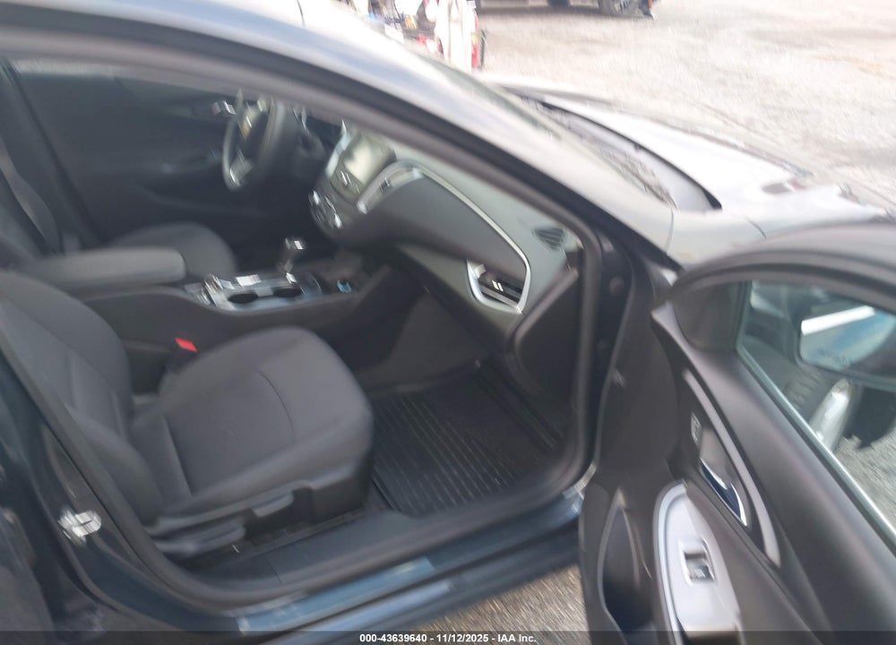 2018 CHEVROLET MALIBU VIN: 1G1ZB5ST3JF103720