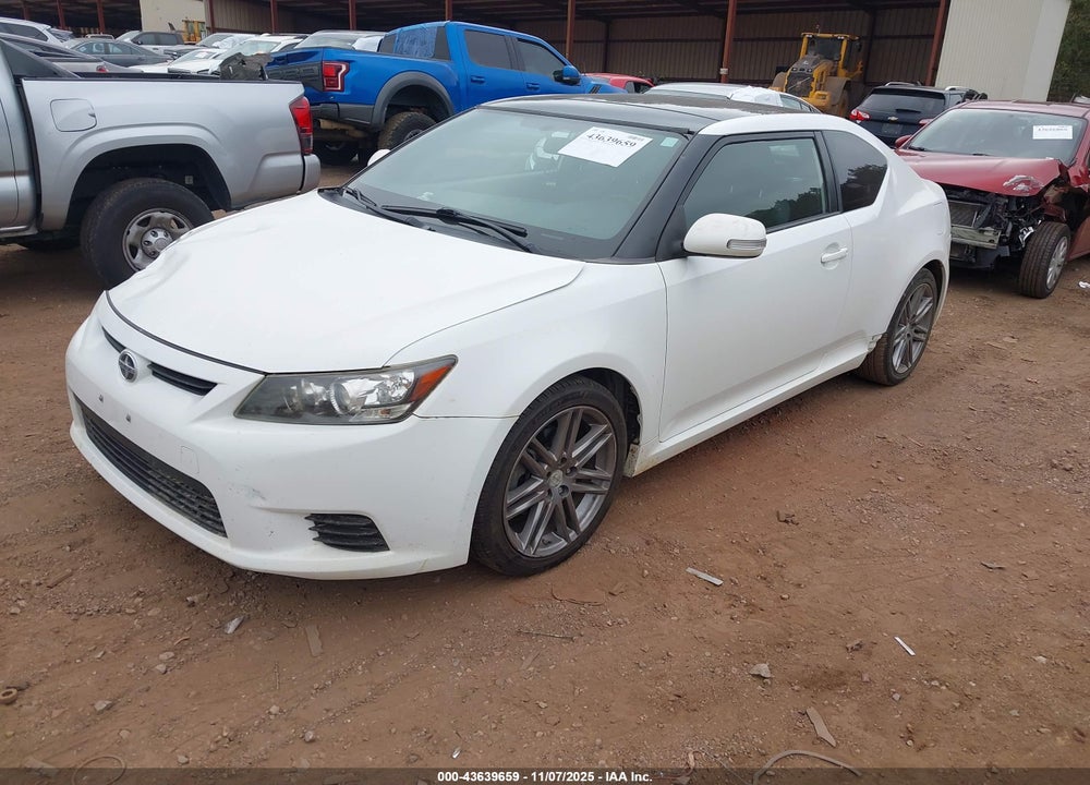 2011 SCION TC VIN: JTKJF5C79B3016605
