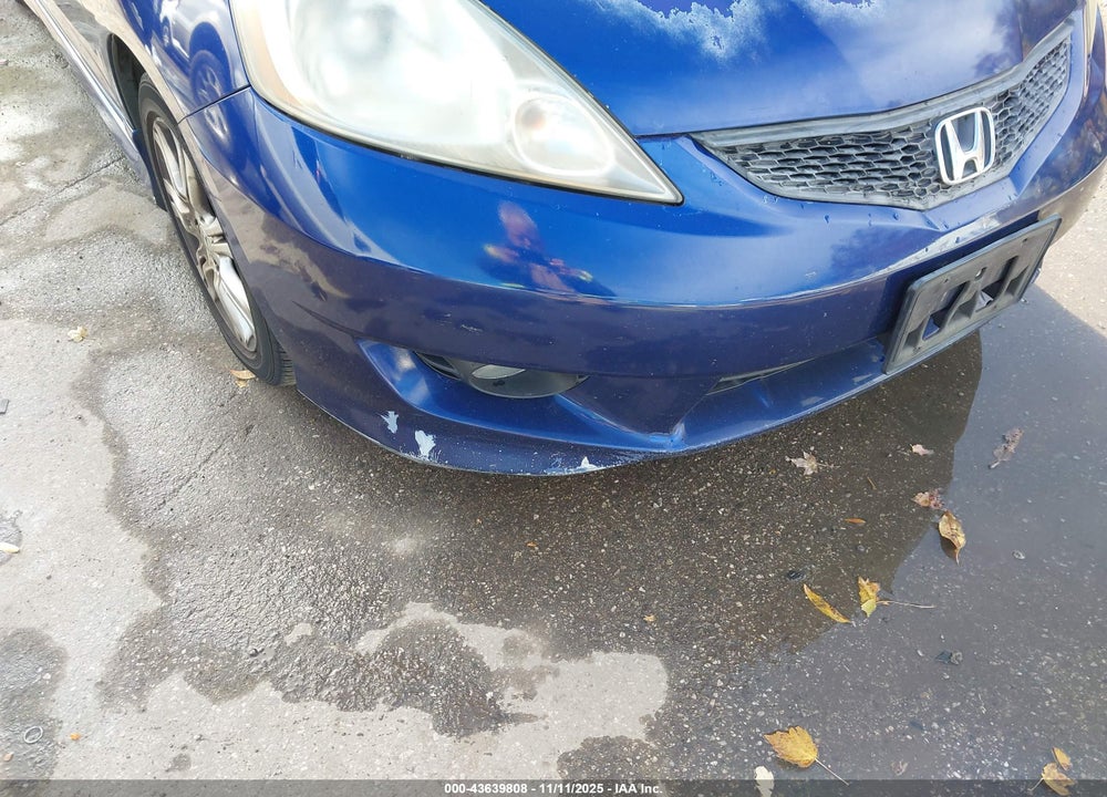 2010 HONDA FIT SPORT VIN: JHMGE8H6XAS013804