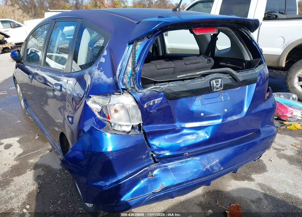 2010 HONDA FIT SPORT VIN: JHMGE8H6XAS013804
