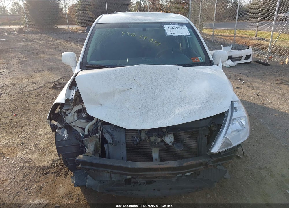 2008 NISSAN VERSA 1.8SL VIN: 3N1BC13EX8L400985