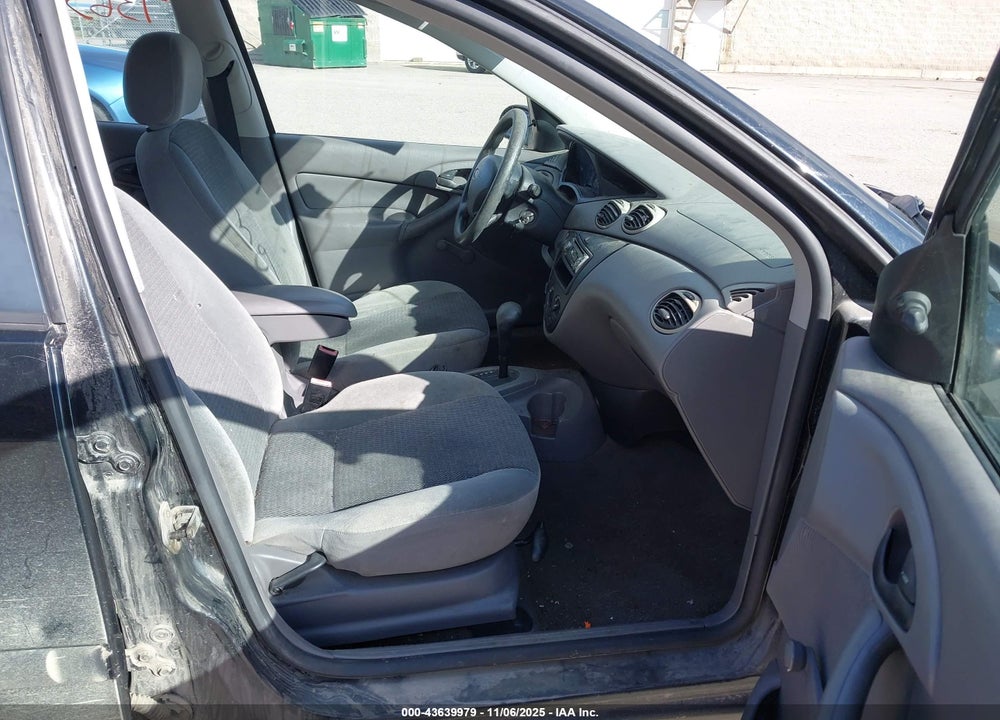 2003 FORD FOCUS LX VIN: 1FAFP33P53W180521