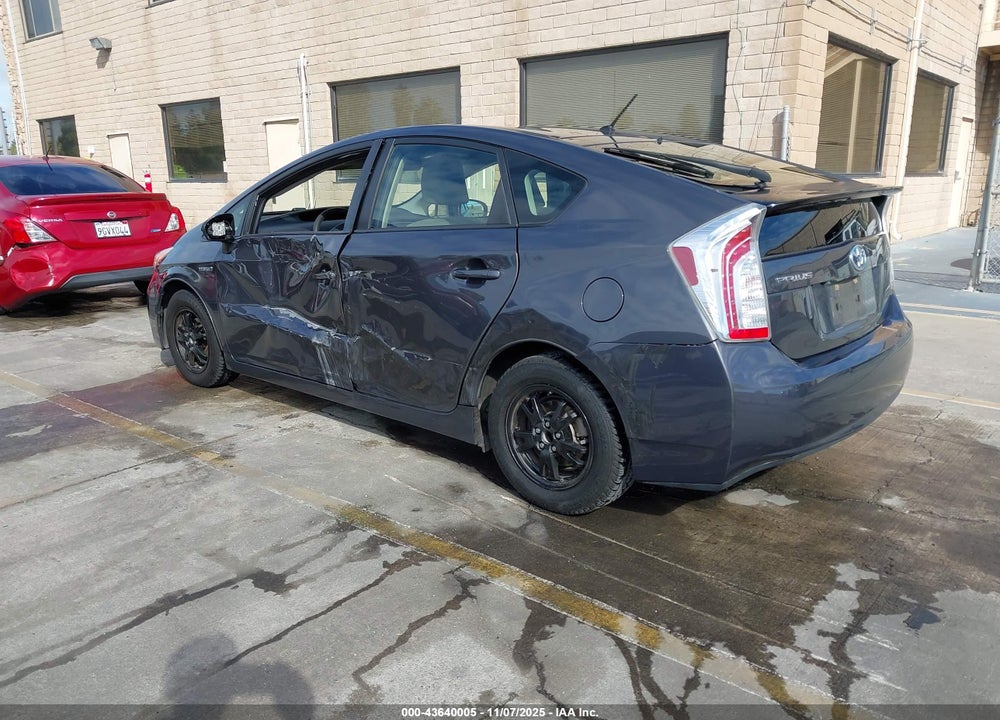 2015 TOYOTA PRIUS TWO VIN: JTDKN3DU7F1930439
