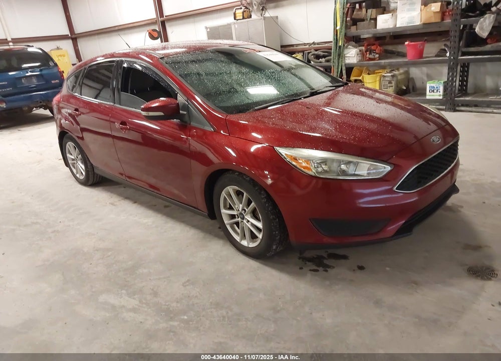 2016 FORD FOCUS SE VIN: 1FADP3K21GL358820
