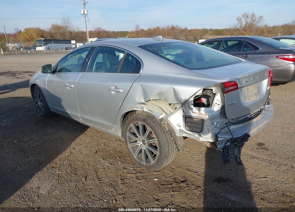 2018 VOLVO S60 INSCRIPTION T5 PLATINUM VIN: LYV402TM6JB158245