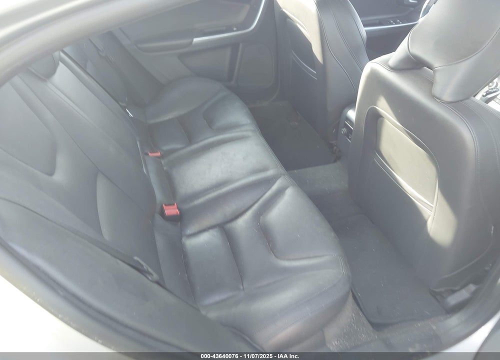 2018 VOLVO S60 INSCRIPTION T5 PLATINUM VIN: LYV402TM6JB158245