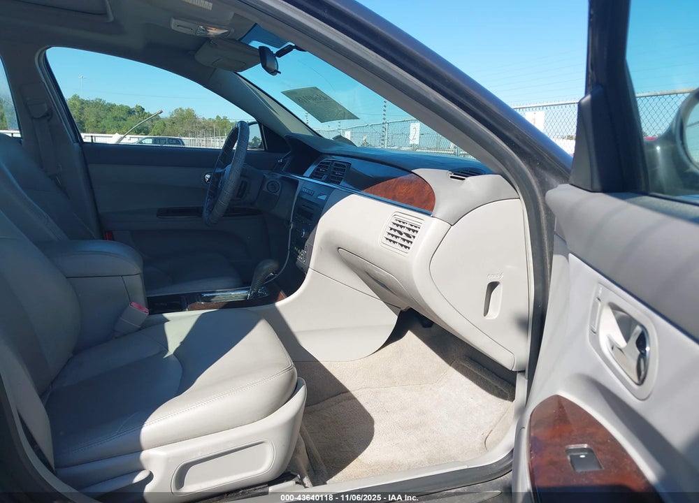 2008 BUICK LACROSSE CXL VIN: 2G4WD582X81207539