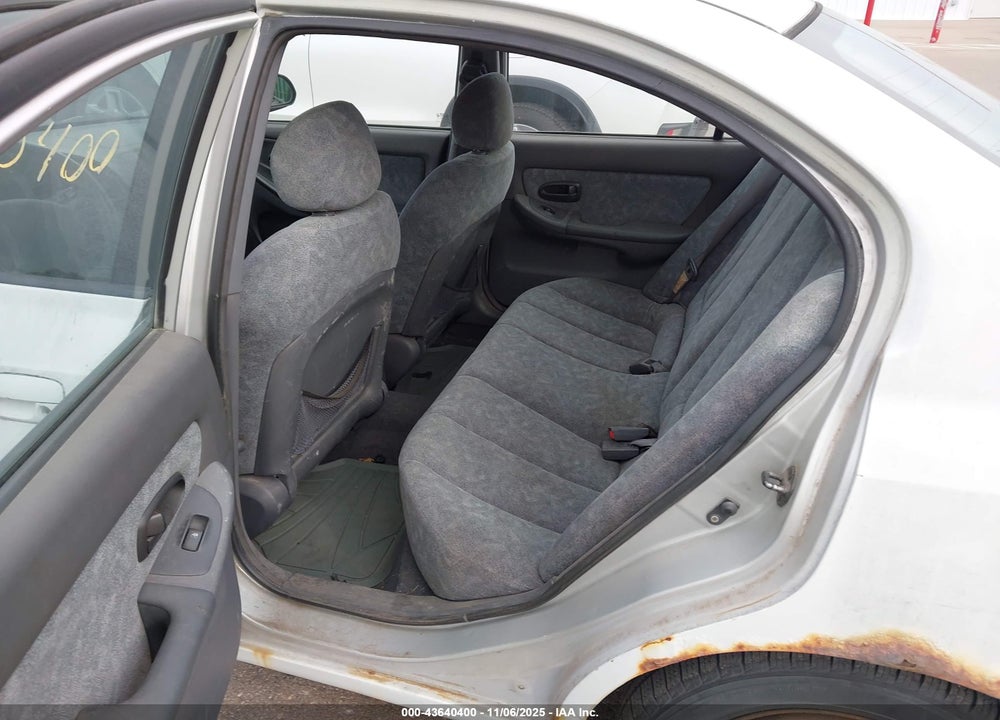2001 HYUNDAI ELANTRA GLS VIN: KMHDN45D51U054762