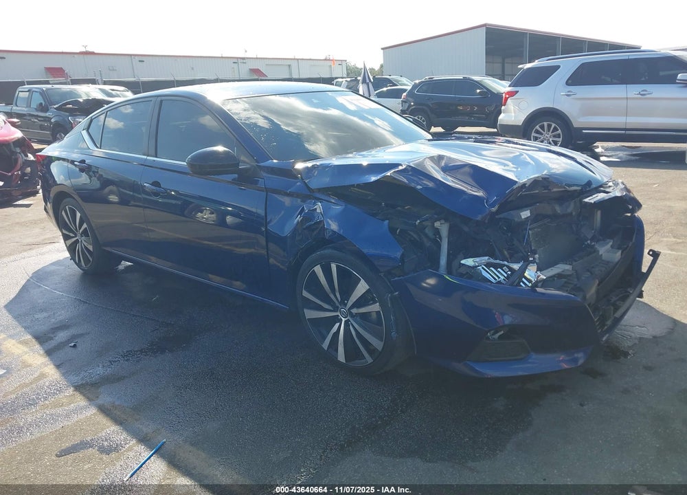 2022 NISSAN ALTIMA SR FWD VIN: 1N4BL4CV4NN372505