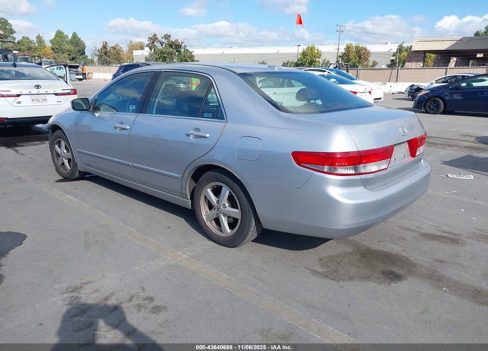 2004 HONDA ACCORD VIN: JHMCM56854C007458
