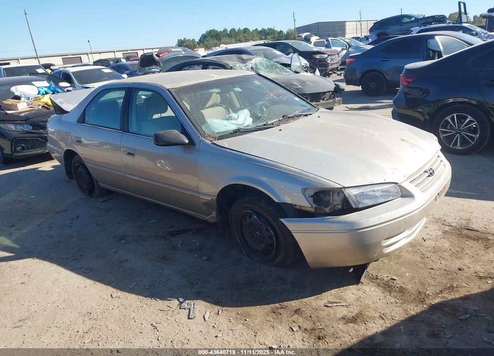 1999 TOYOTA CAMRY CE VIN: 4T1BG22K5XU559685