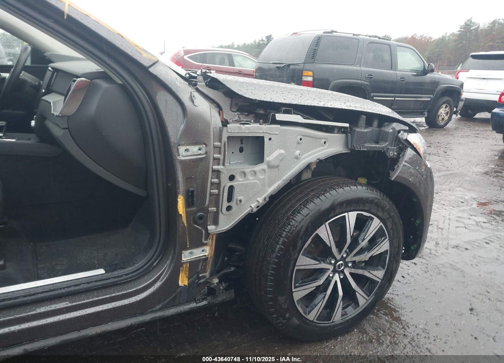 2025 VOLVO XC60 B5 CORE VIN: YV4M12RJ0S1216625