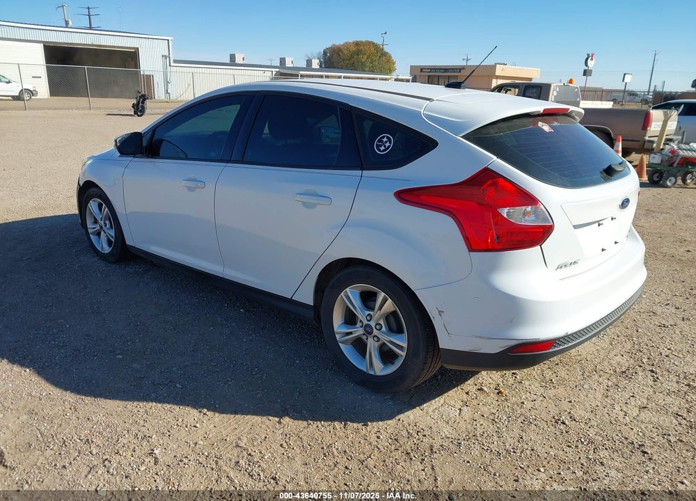 2014 FORD FOCUS SE VIN: 1FADP3K21EL138431