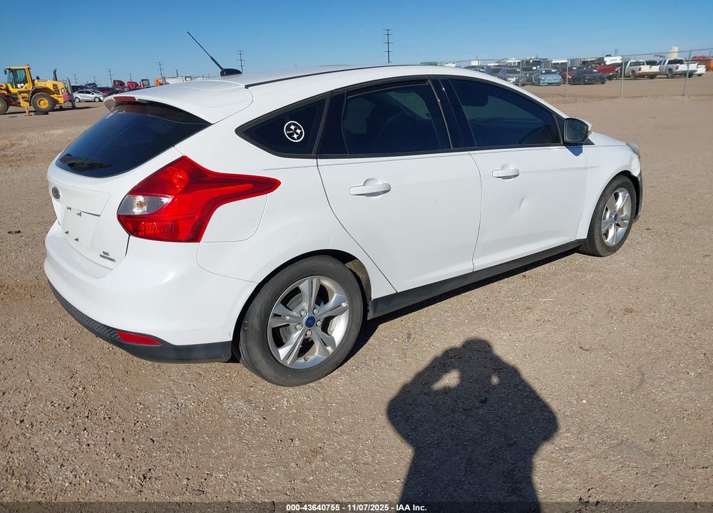 2014 FORD FOCUS SE VIN: 1FADP3K21EL138431