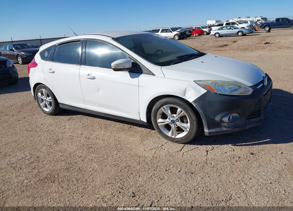 2014 FORD FOCUS SE VIN: 1FADP3K21EL138431
