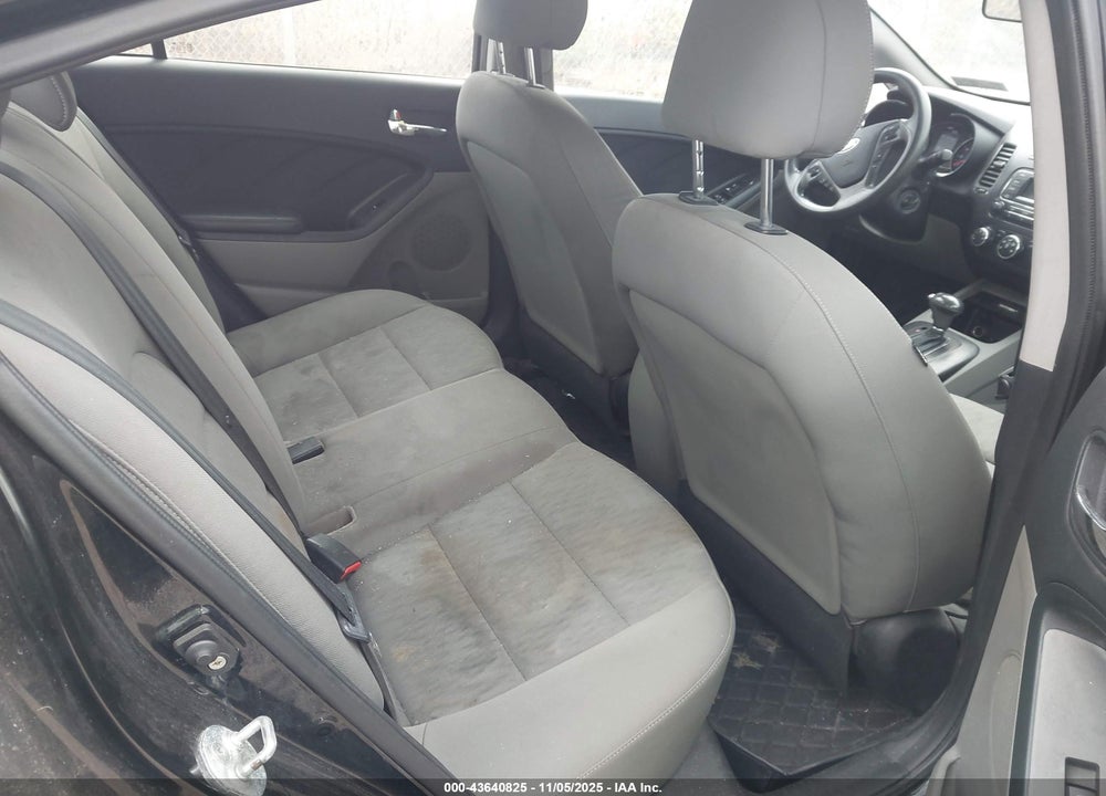 2015 KIA FORTE VIN: KNAFK4A69F5400128