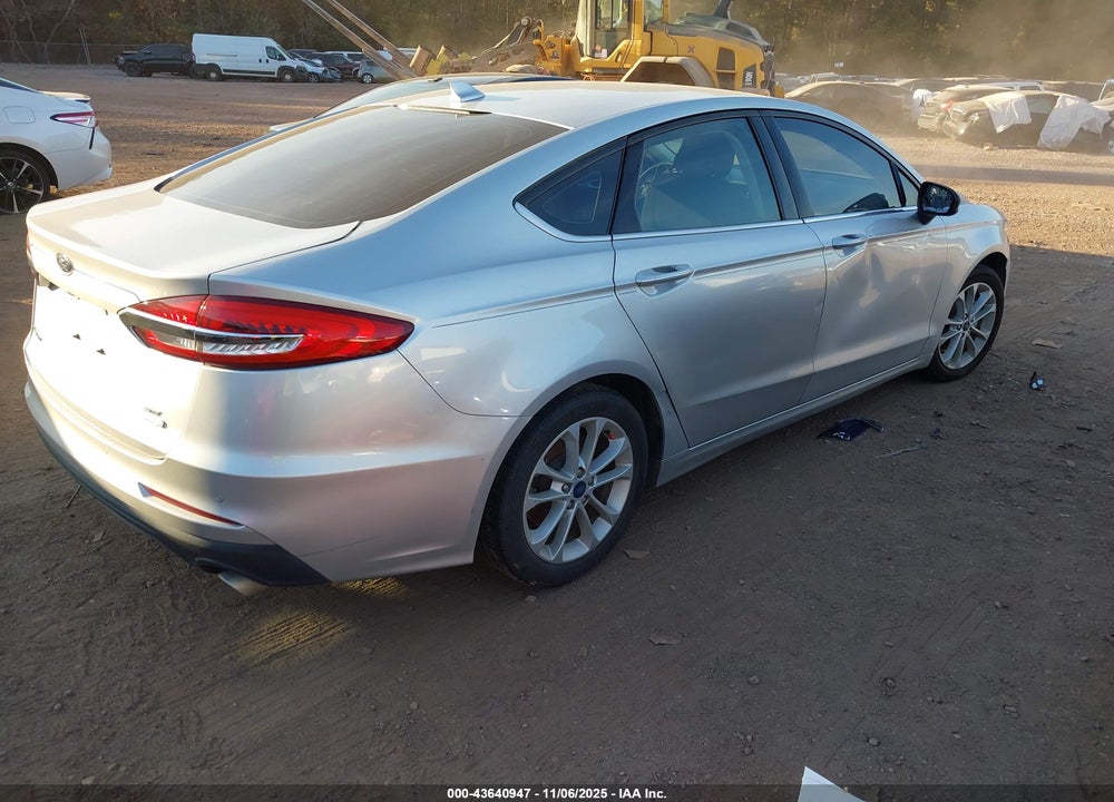 2019 FORD FUSION SE VIN: 3FA6P0HD8KR198784