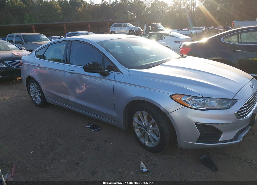 2019 FORD FUSION SE VIN: 3FA6P0HD8KR198784