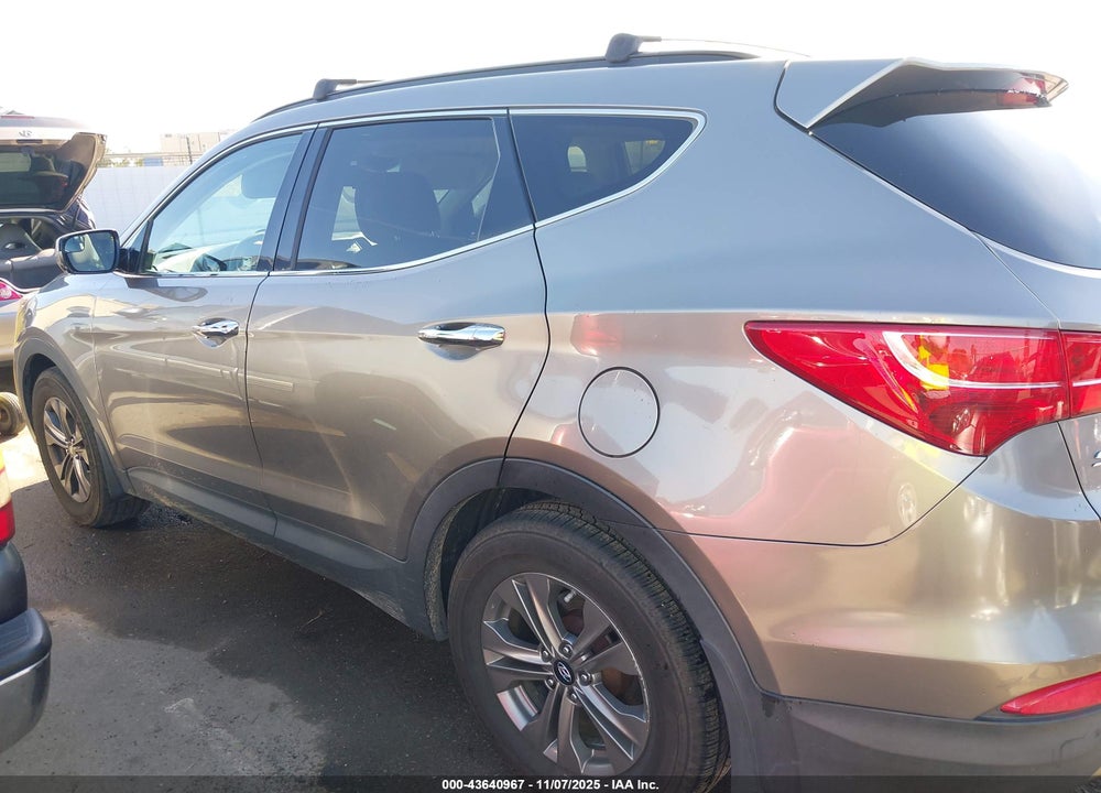 2016 HYUNDAI SANTA FE SPORT 2.4L VIN: 5XYZU3LB1GG333113