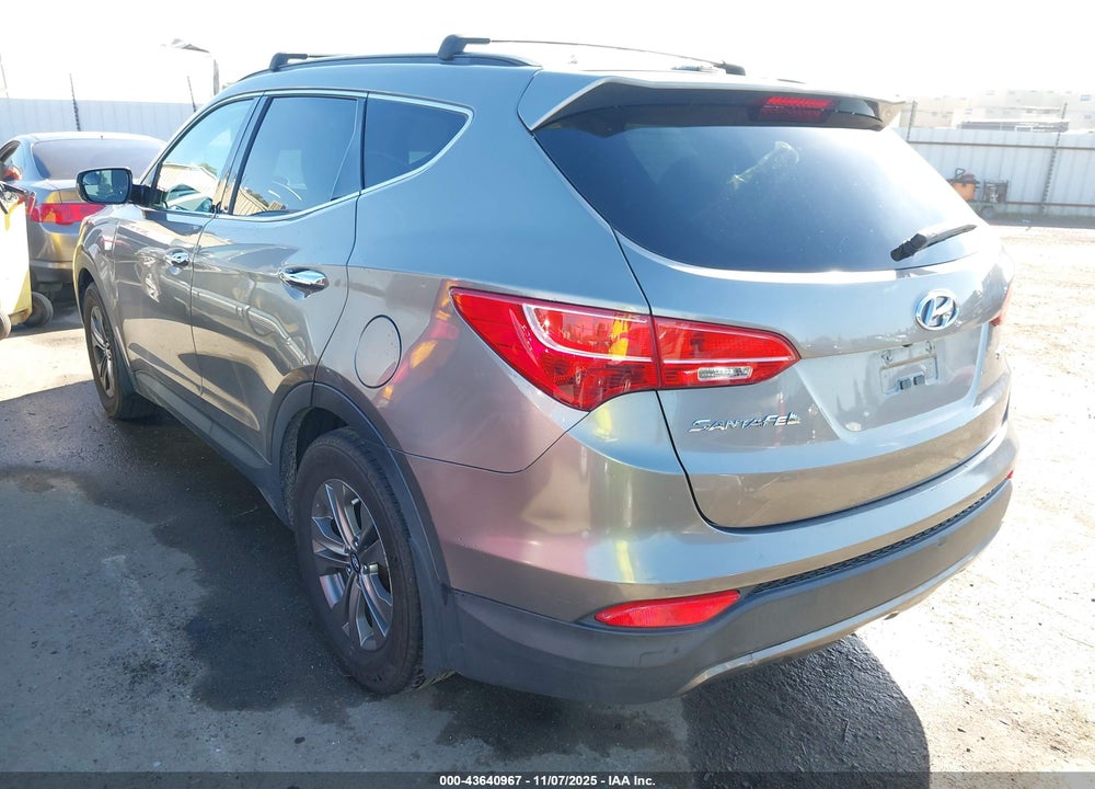 2016 HYUNDAI SANTA FE SPORT 2.4L VIN: 5XYZU3LB1GG333113